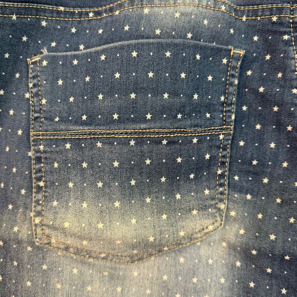 Stitch Star 5" Inseam Distressed Denim Shorts Size 24W in Blue With Star Pattern - Picture 6 of 9